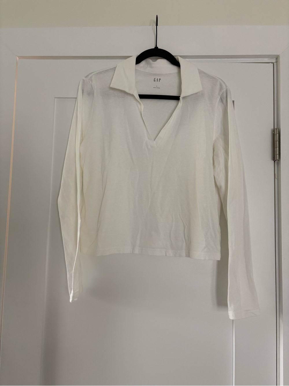 GAP Cropped V-Neck Polo Shirt White Size Large